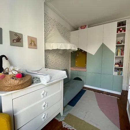 Design Family In Appartement